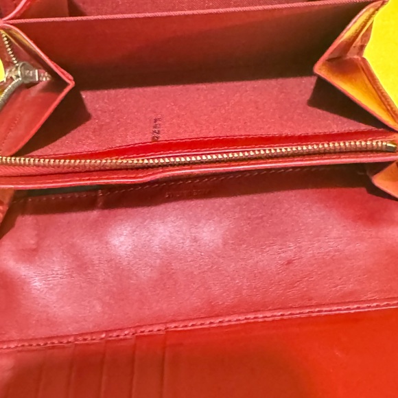 Fendi Red and Cream Monogram Wallet - Picture 6 of 13